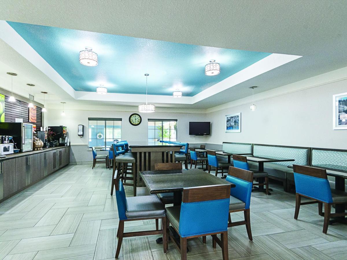 Hotel La Quinta By Wyndham Conroe Exterior foto