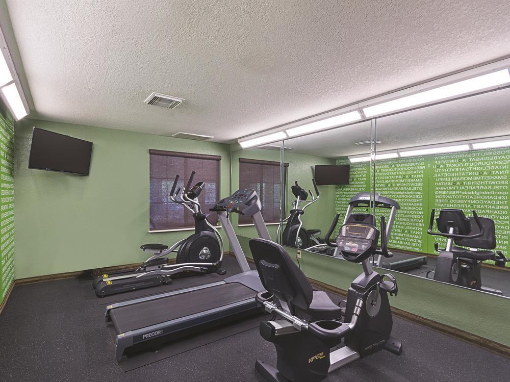 Hotel La Quinta By Wyndham Conroe Exterior foto