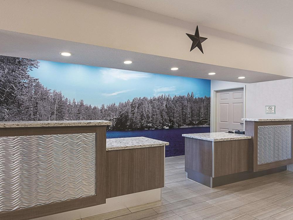 Hotel La Quinta By Wyndham Conroe Exterior foto