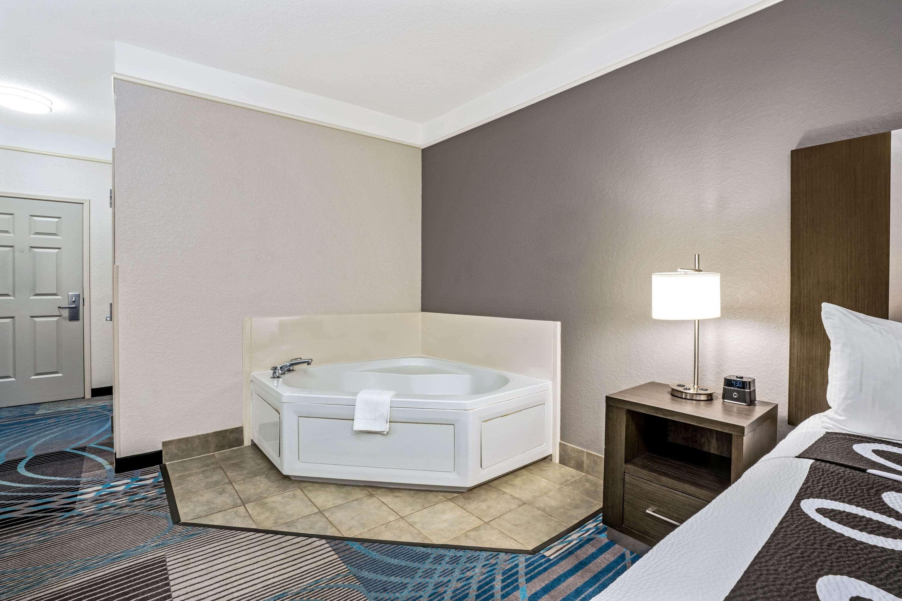 Hotel La Quinta By Wyndham Conroe Exterior foto